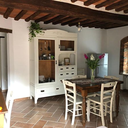 Le Dame Del Borgo Apartment Sassetta Bagian luar foto