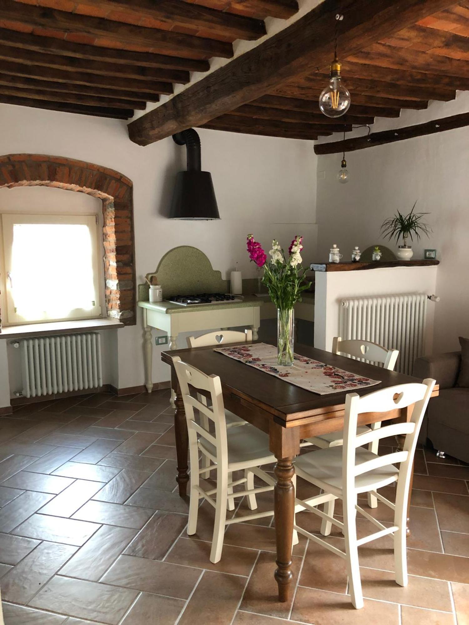 Le Dame Del Borgo Apartment Sassetta Bagian luar foto
