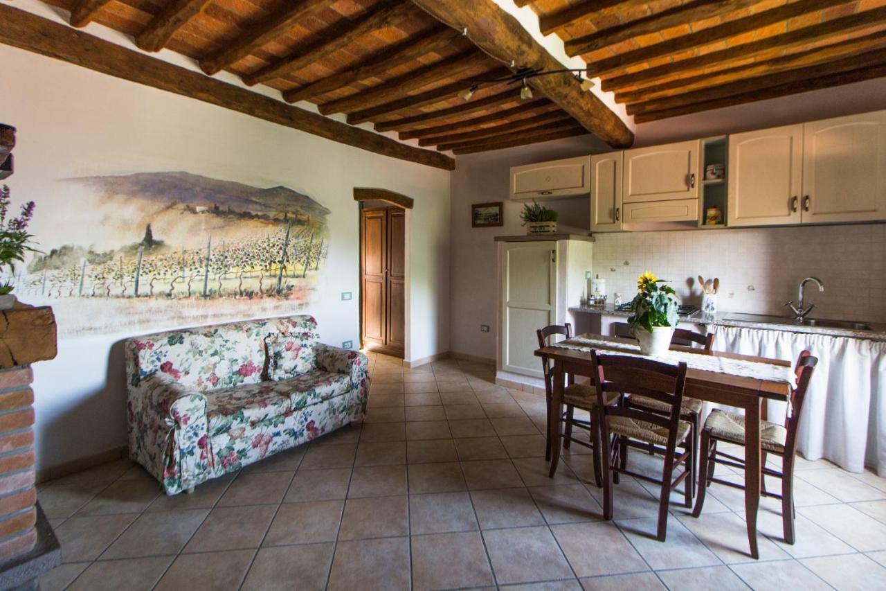 Le Dame Del Borgo Apartment Sassetta Bagian luar foto