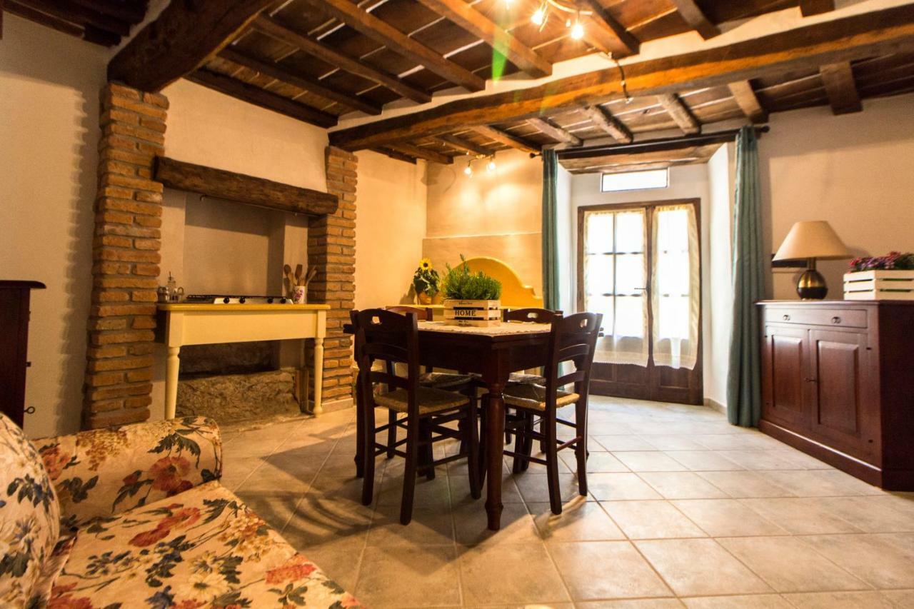 Le Dame Del Borgo Apartment Sassetta Bagian luar foto