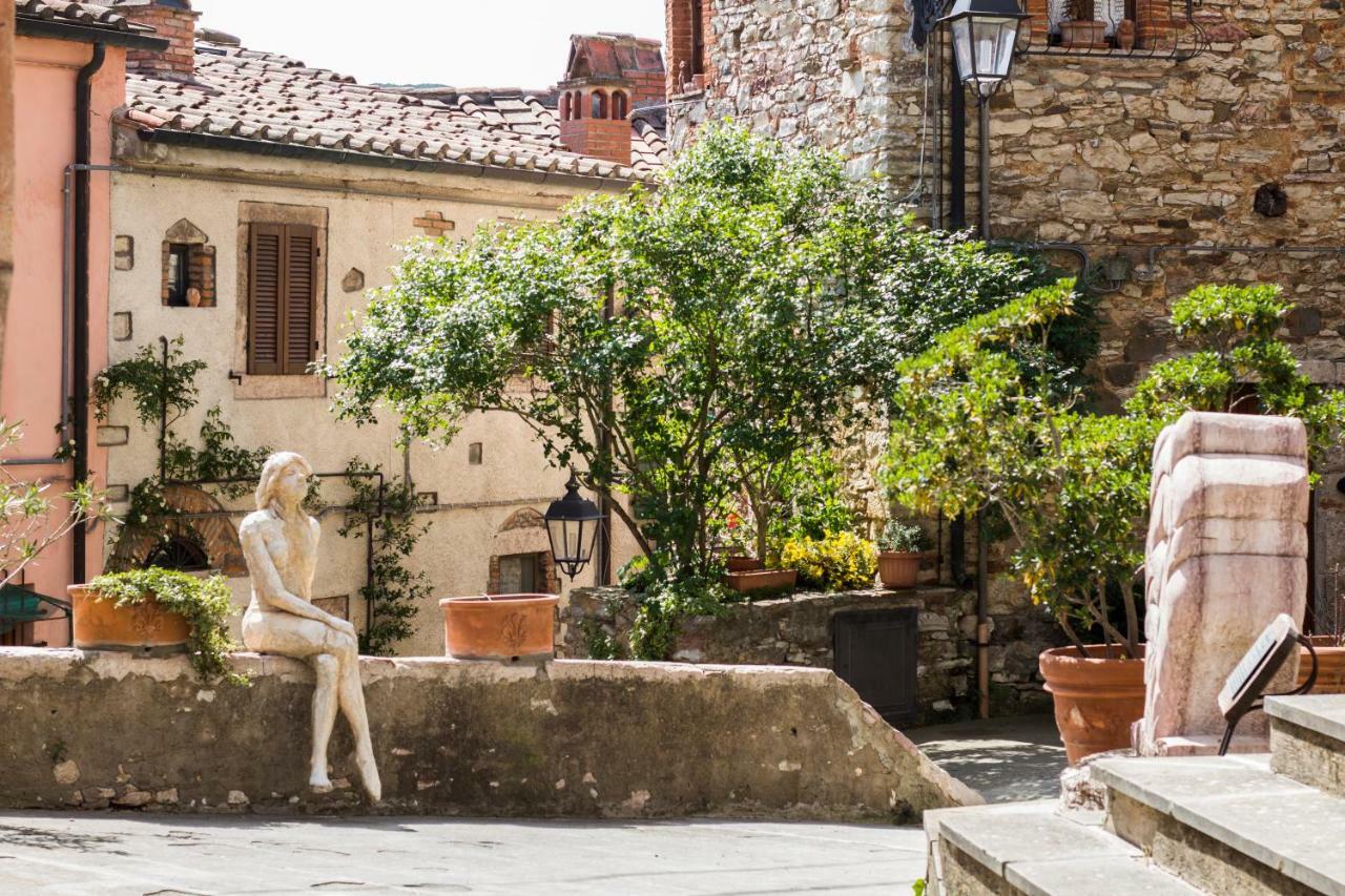 Le Dame Del Borgo Apartment Sassetta Bagian luar foto